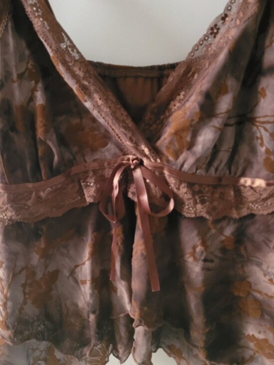ROMWE Brown Tie-Dye Camisole with Lace Trim - Picture 4 of 4